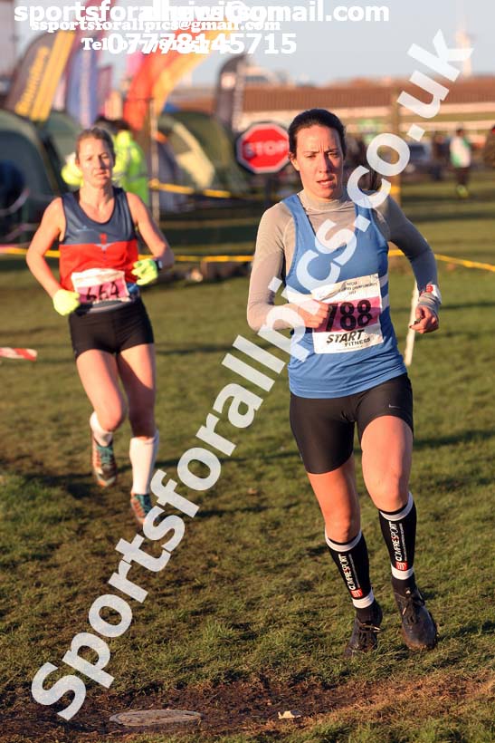 Senior womens North Eastern Cross Country, Redcar. Photo:  David T. Hewitson/Sports for All Pics